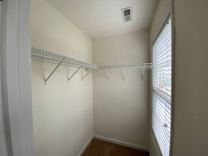 Alcove Rooms's room