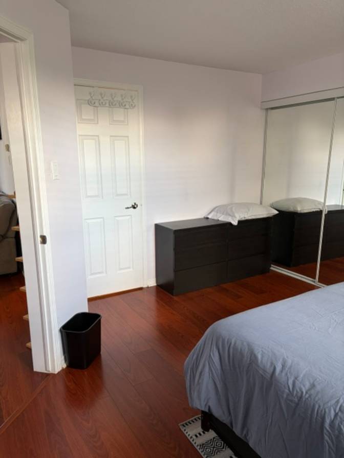 Erenata's room