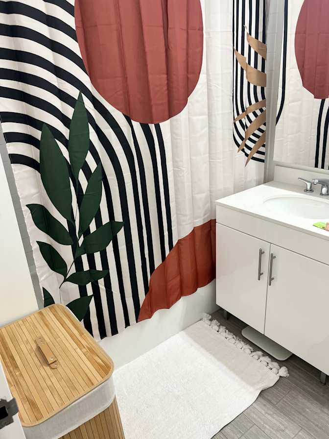 Stephanie's room