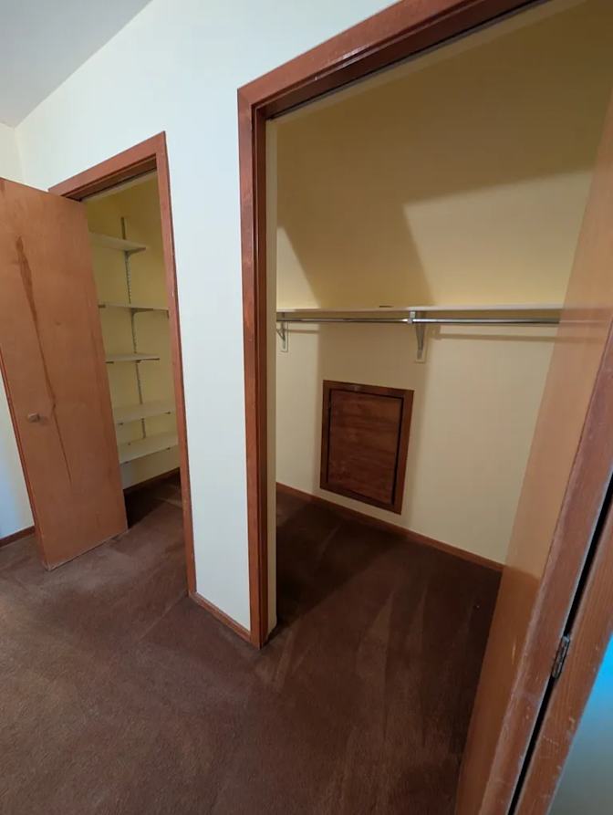 Laurent's room