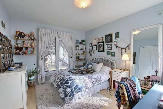 Jennah Martens-Forrester's room