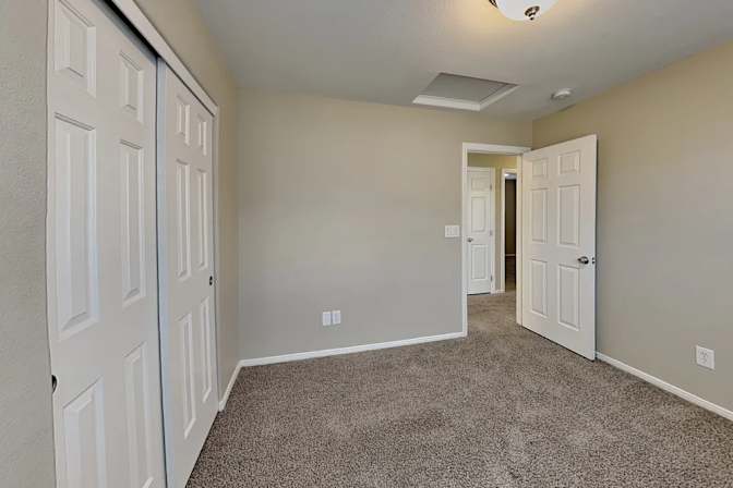 Denniss's room