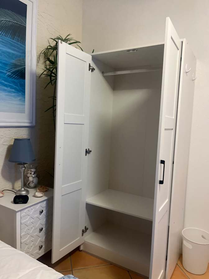 Amy B Amodeo's room