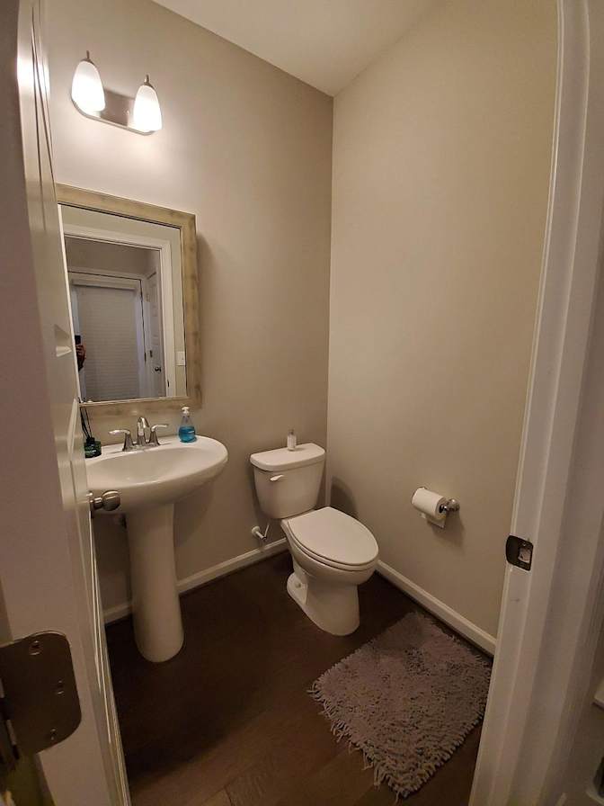 Alcove Rooms's room