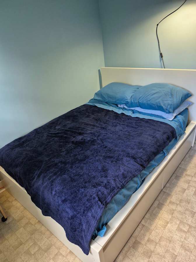 D H's room