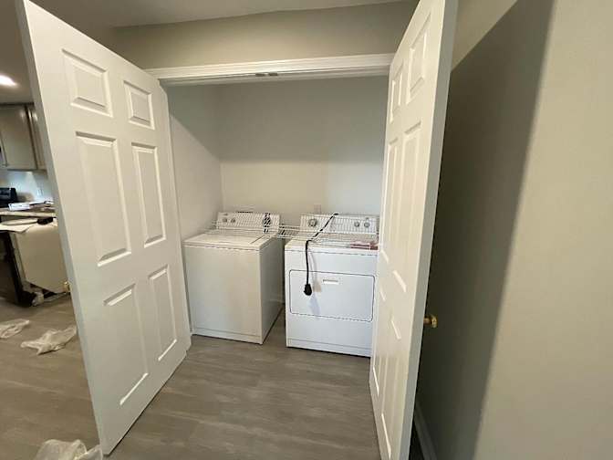 Alcove Rooms's room