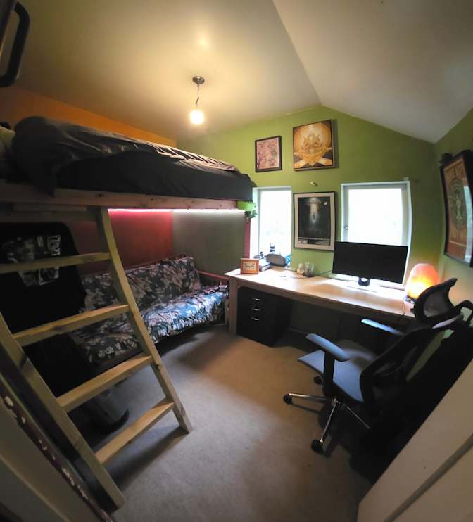 Dusty's room