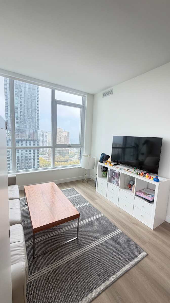 Coco Cheng's room