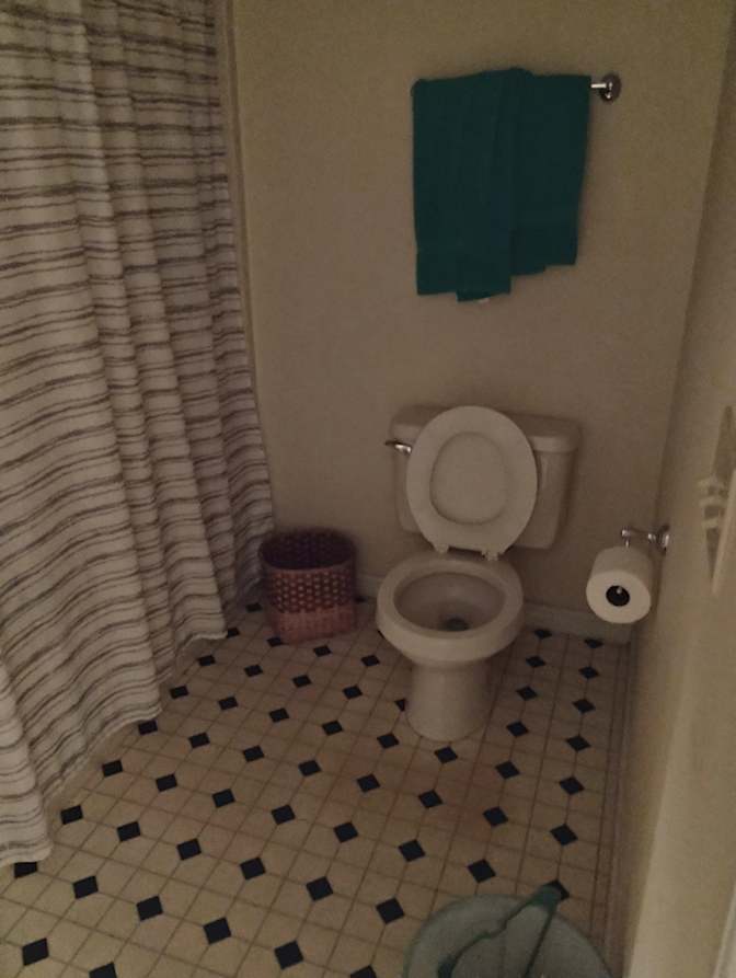 Earnest Ryals's room
