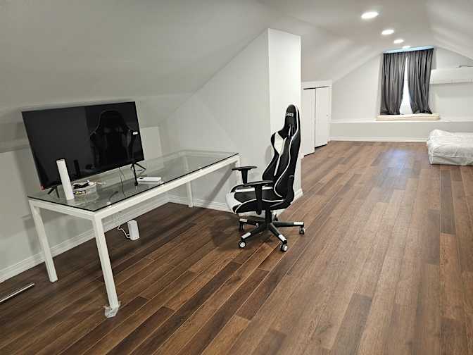Franco's room