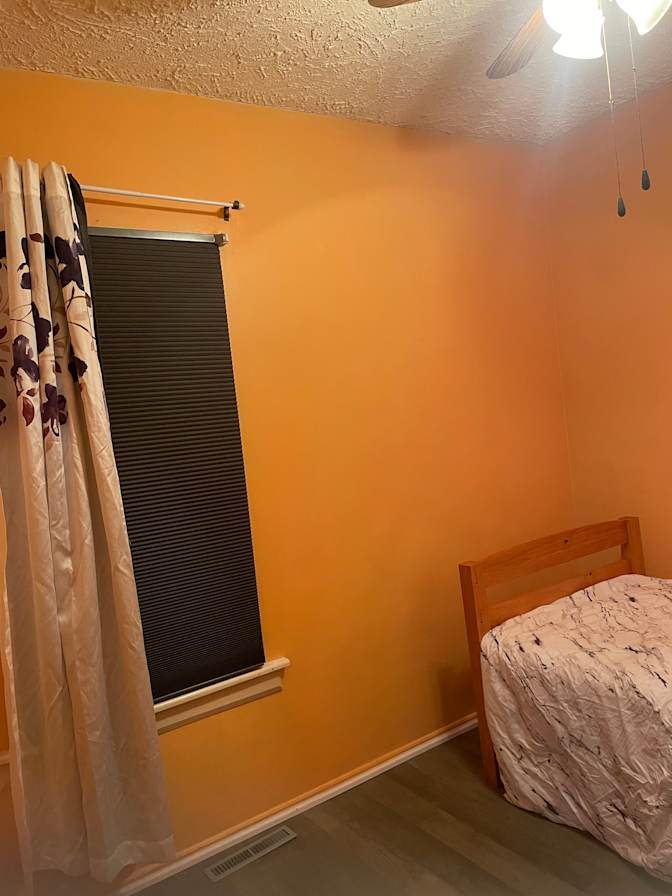 Aurelio's room