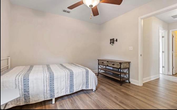 Maxwell Katz's room