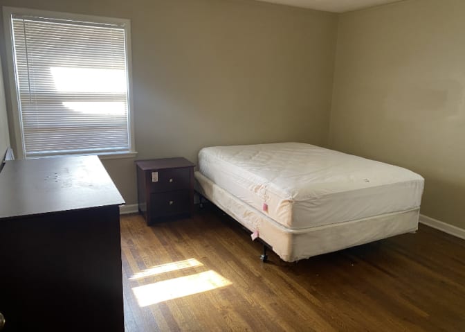 Kim's room