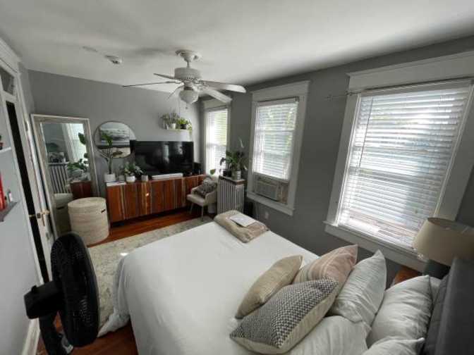 Alicia's room