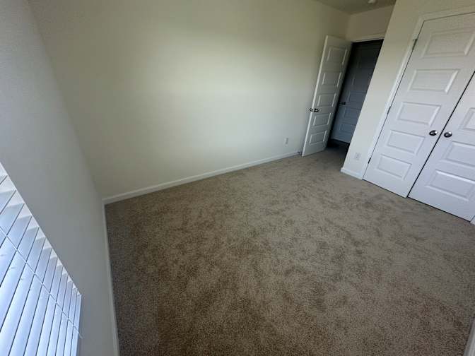 Naajhey's room