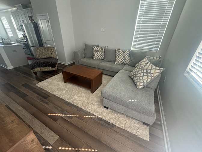 Alcove Rooms's room