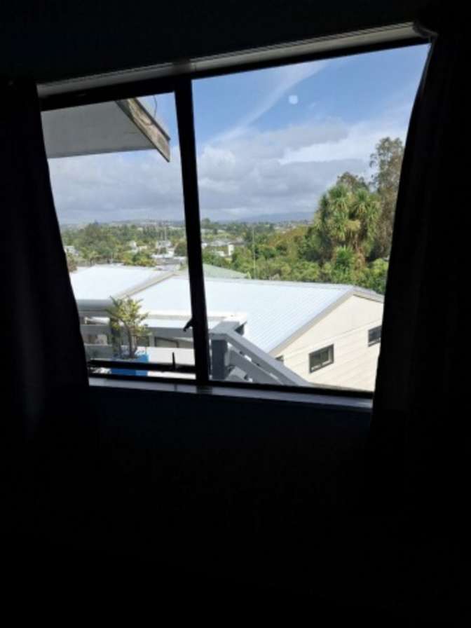 Lynley's room