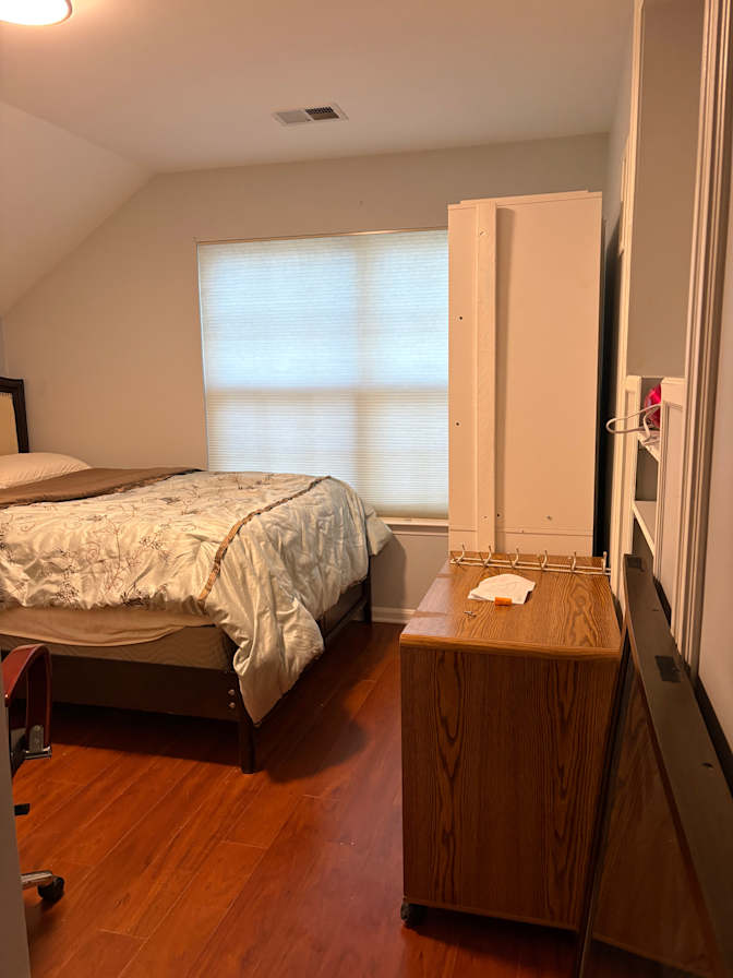 Felicia's room