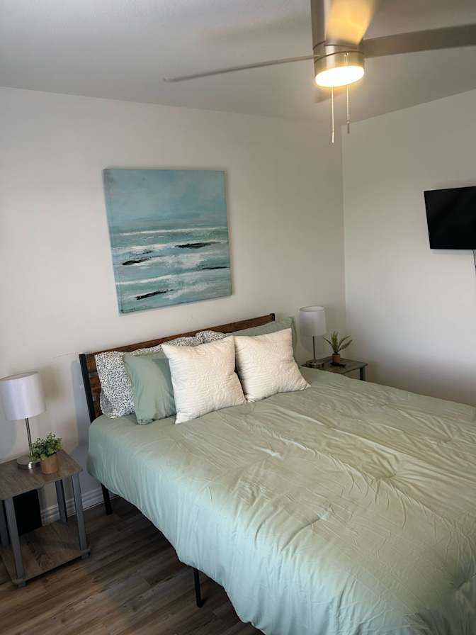 Tarik's room