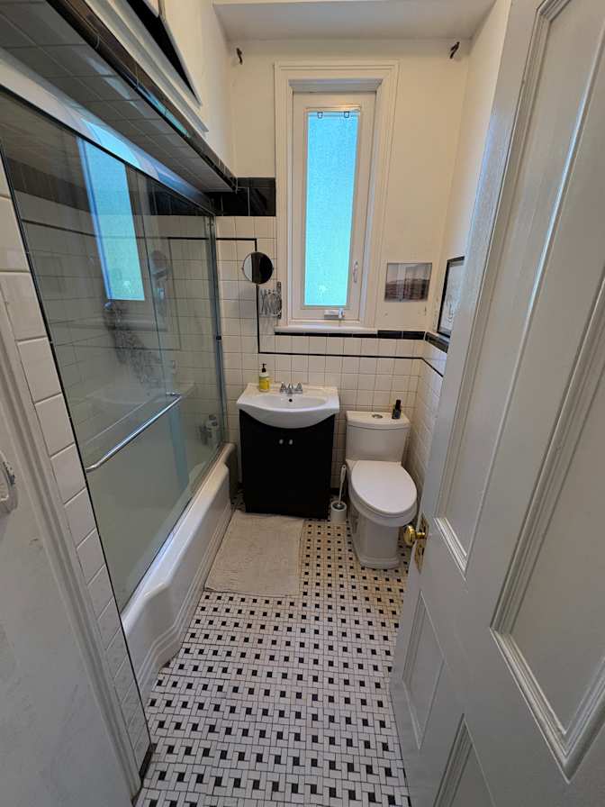 Adam Al Fraih's room