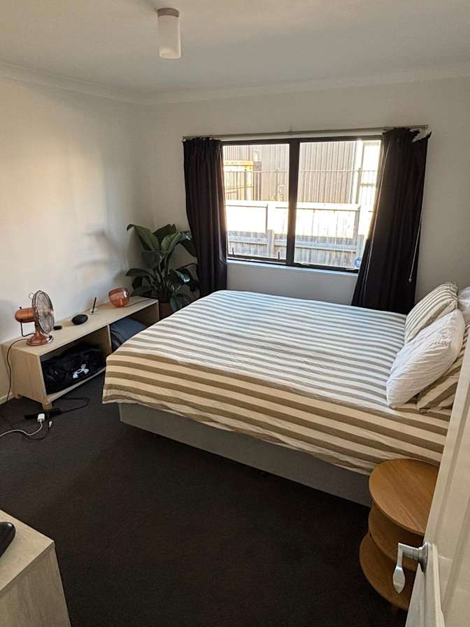 K Mon's room
