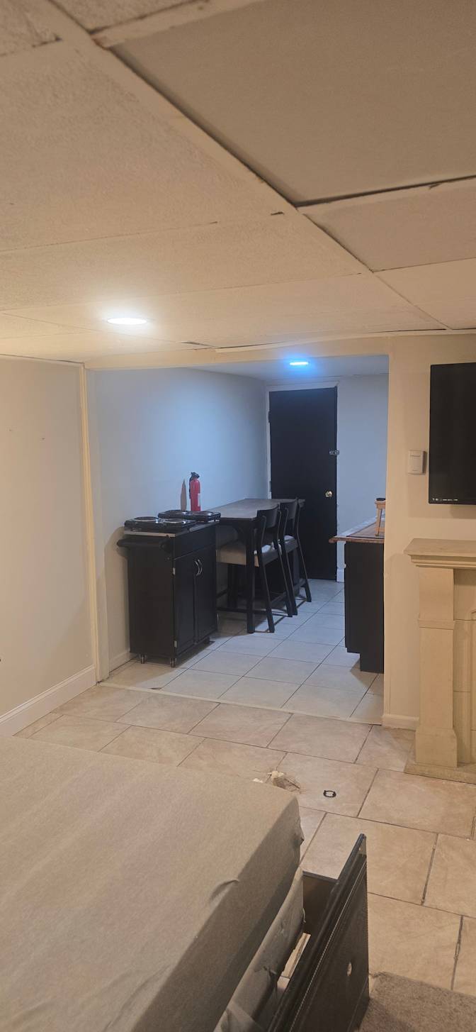 Cc's room