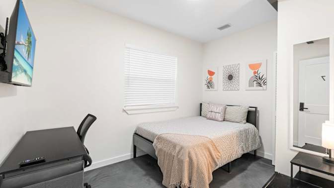 PadSplit's room