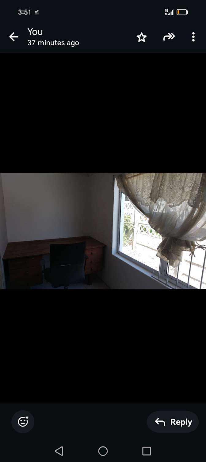 tasneem allie's room