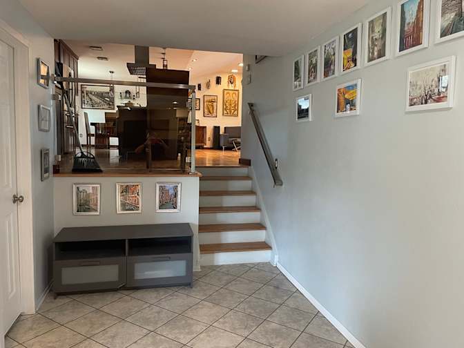 Darius M Hatami's room