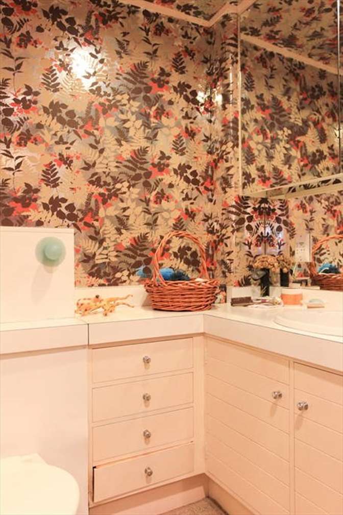 Linda's room