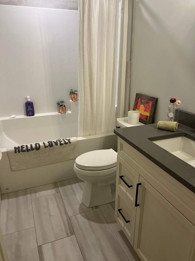 Rhonda's room