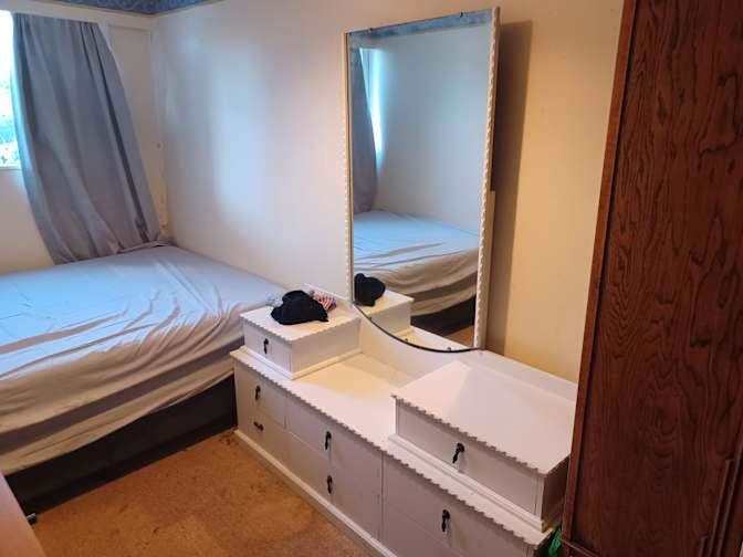 Allen's room