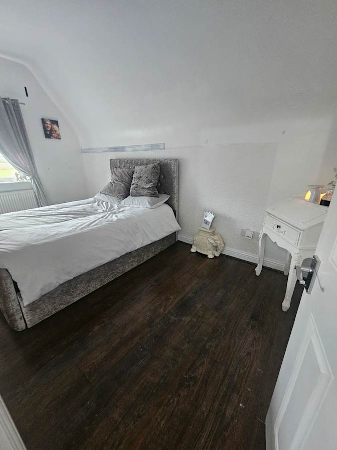 Scott's room