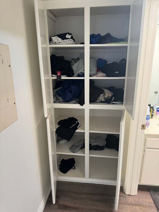 Darryl's room