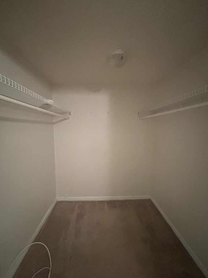 Betou's room