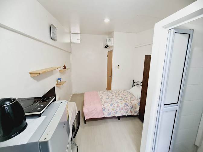 Roomy's room
