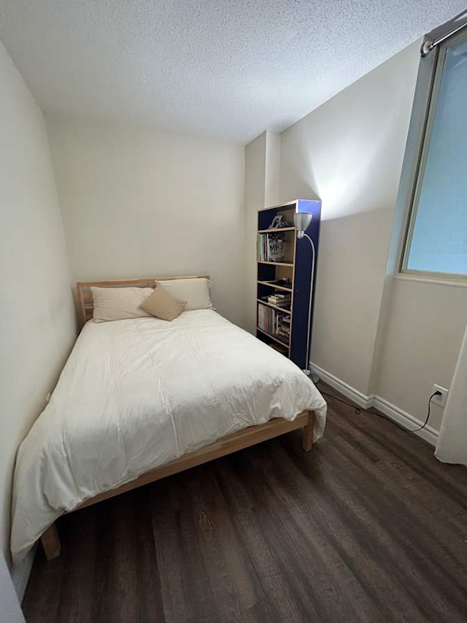 Oscar's room