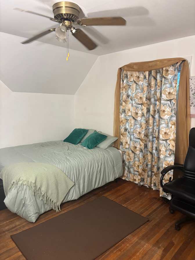 Rachel's room