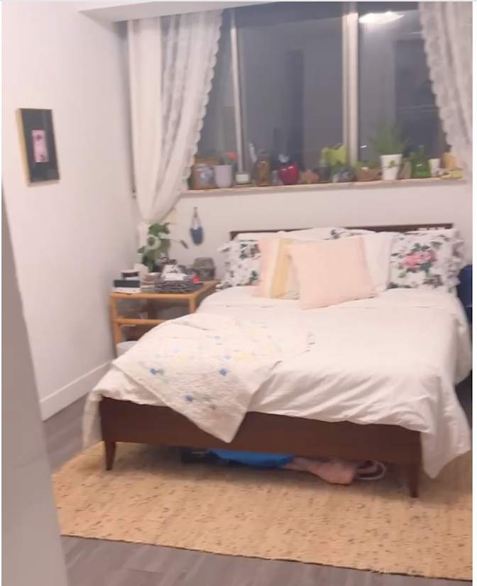 Reid's room