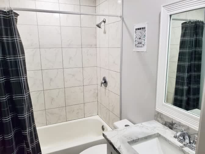Jason Bryan, Realtor's room