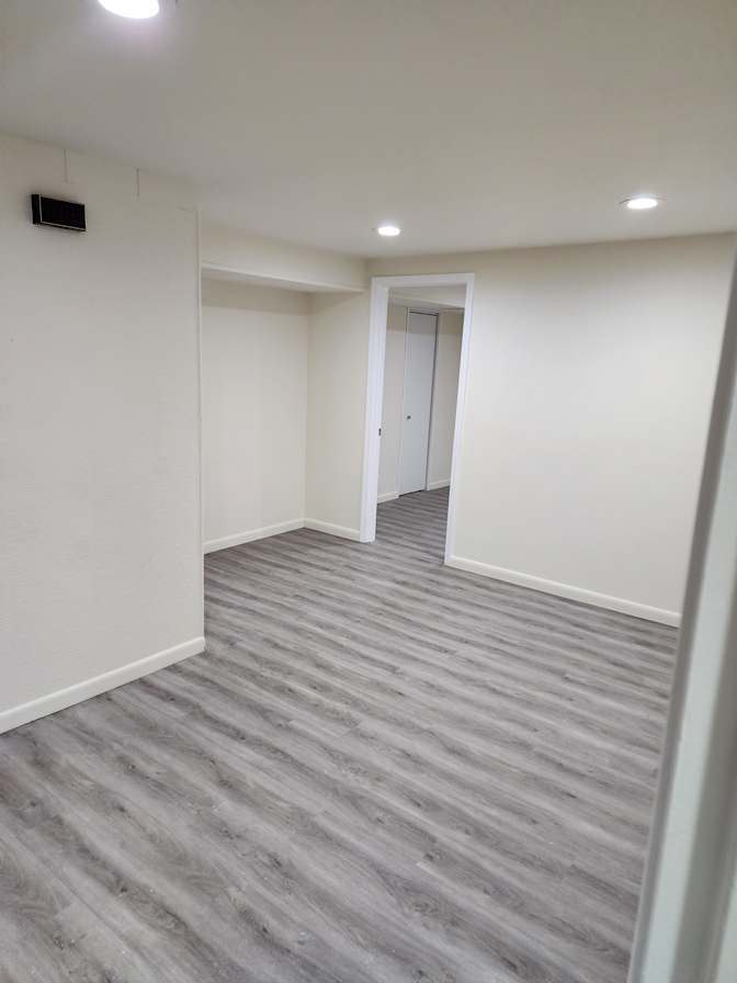 Enrique's room