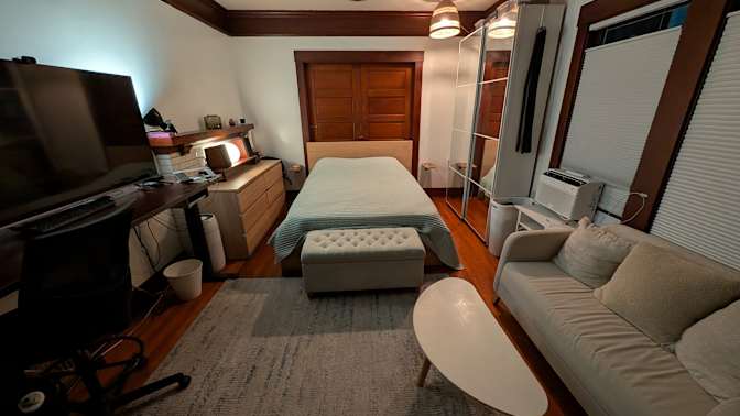 jennie's room