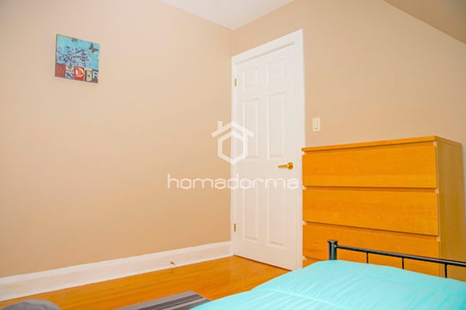 Rhona's room