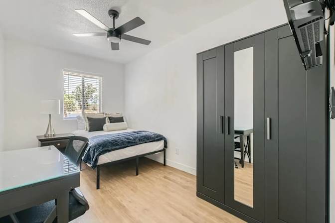 PadSplit's room