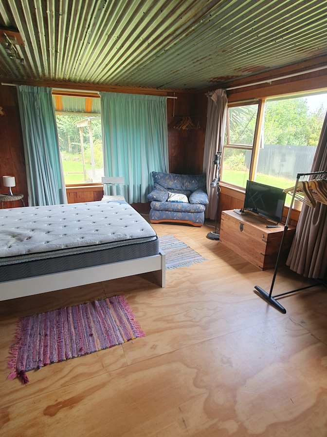 Lou's room