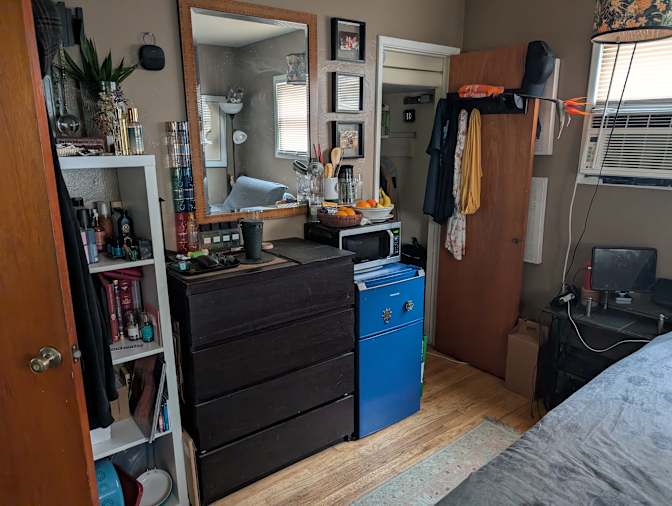 Ron Furuyama's room
