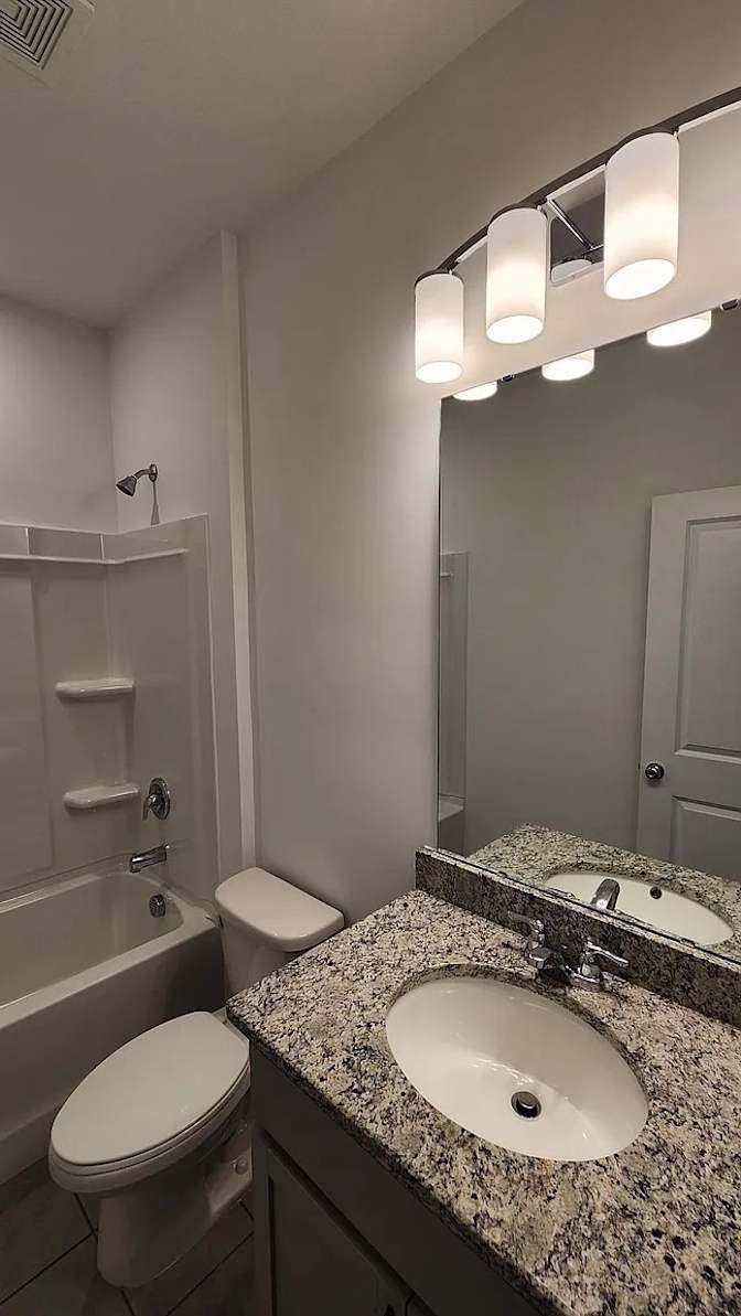 Alcove Rooms's room