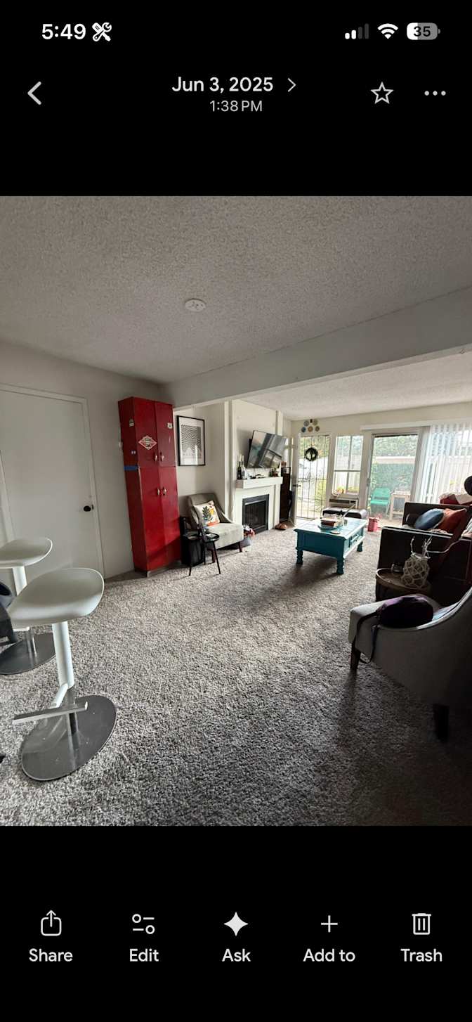 gabriel f.'s room