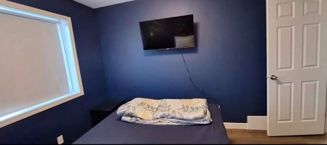 Davor's room