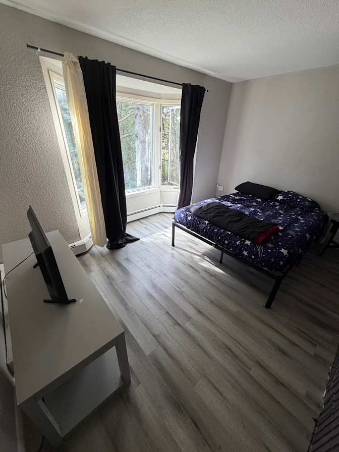 Sam's room
